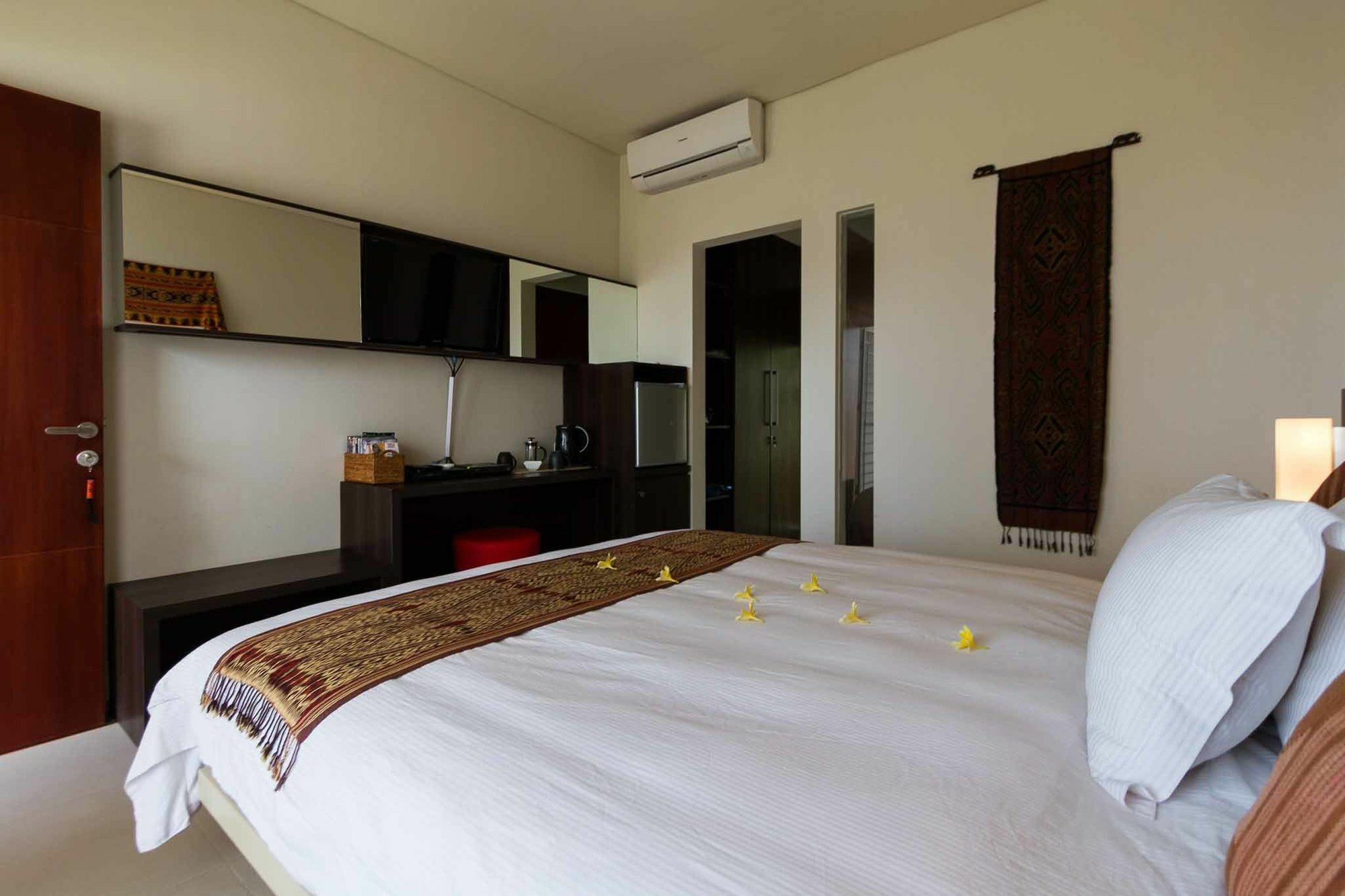 Villa Karingal Senggigi Εξωτερικό φωτογραφία